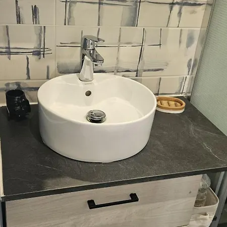 Apartment 1br Rue Brezin Montparnasse A 5 Min Paris
